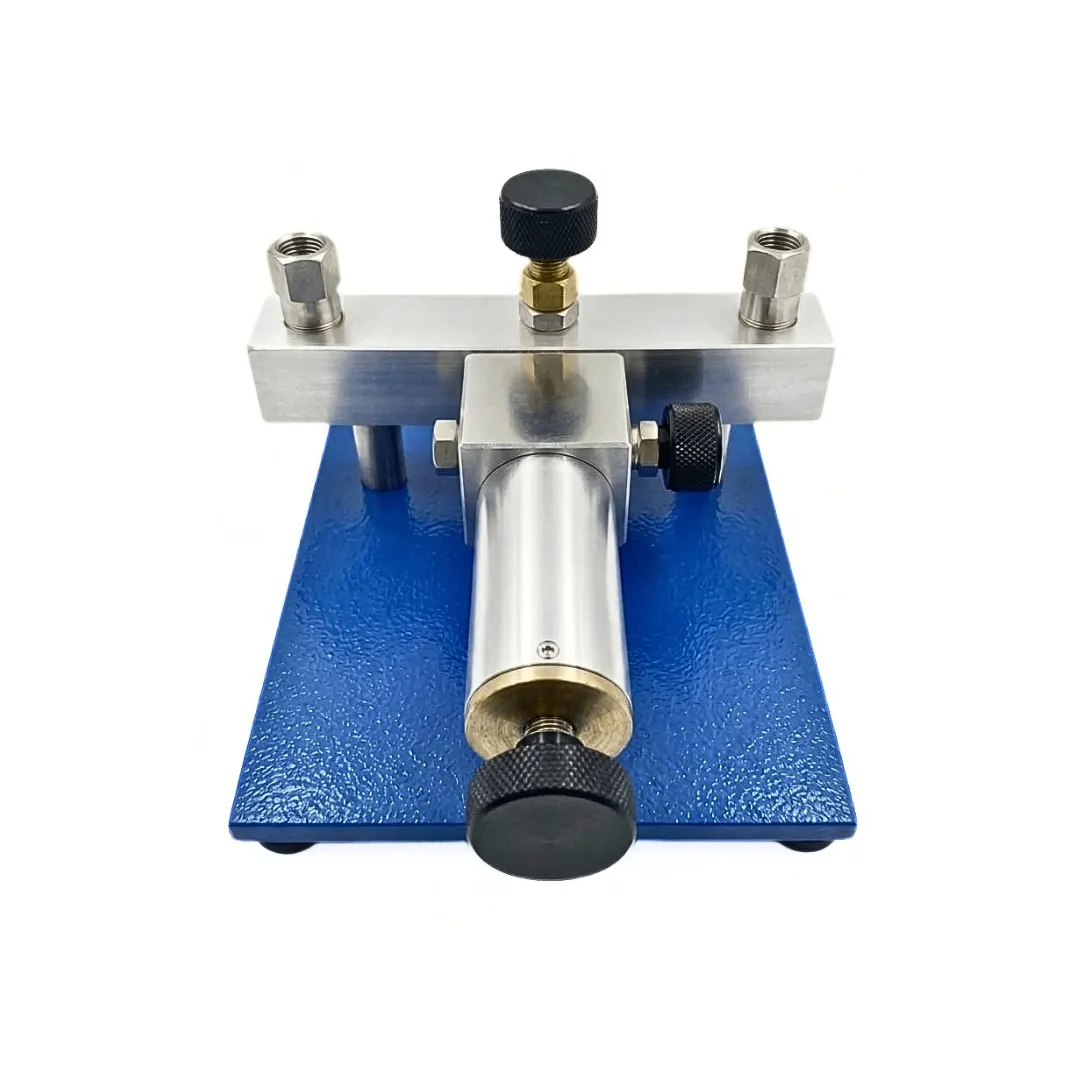 Japsin Instrumentation handheld pneumatic vacuum cum pressure calibrator -0.95 to 7 bar with isolation valve for industrial pressure calibration